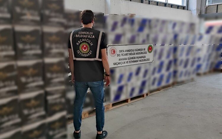 Milyonlarca kaçak makaron ele geçirildi Milyonlarca kaçak makaron ele geçirildi