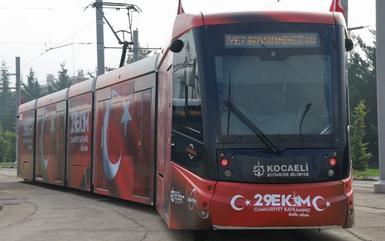Kocaeli’de UlaşımPark’tan Cumhuriyet tramvayı Kocaeli’de UlaşımPark’tan Cumhuriyet tramvayı