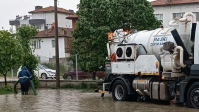 Manisa Selendi’de sağanak yağış teyakkuza geçirdi