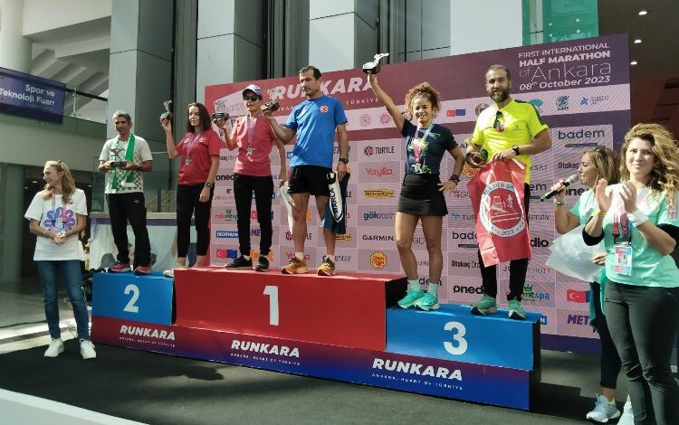 Manisalı atlet iki günde iki kez kürsü yaptı Manisalı atlet iki günde iki kez kürsü yaptı