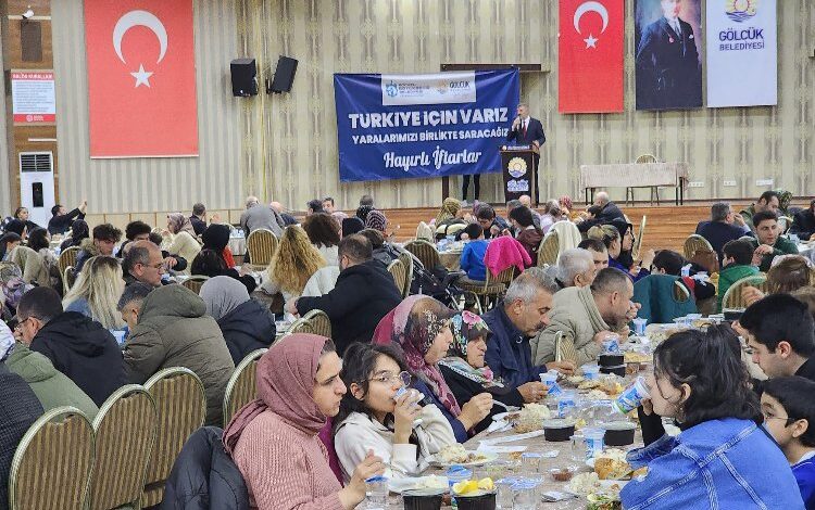 Gölcük’te Başkan Sezer afetzedelerle iftarda buluştu