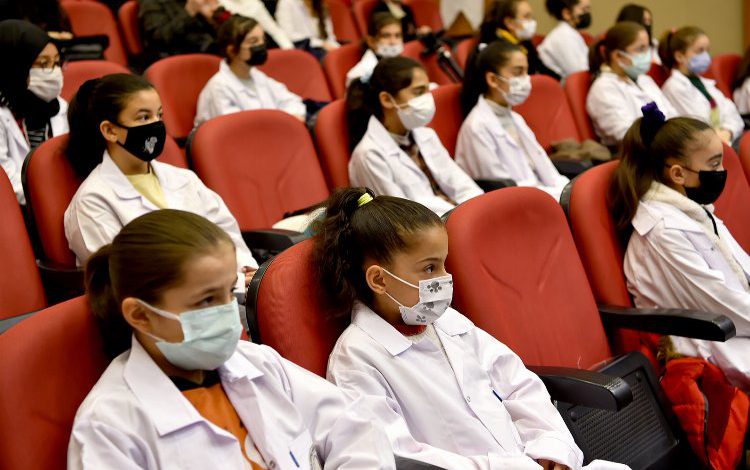 Malatya Büyükşehir’den kız öğrencilere ‘Stem’ etkinliği Malatya Büyükşehir’den kız öğrencilere ‘Stem’ etkinliği