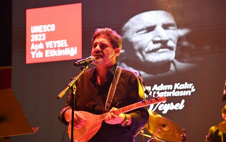 Ender Balkır Aşık Veysel için söyledi Ender Balkır Aşık Veysel için söyledi