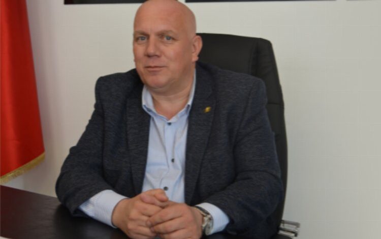 CHP’li Pekcanlı, 2 bin liralık bayram ikramiyesini eleştirdi CHP’li Pekcanlı, 2 bin liralık bayram ikramiyesini eleştirdi