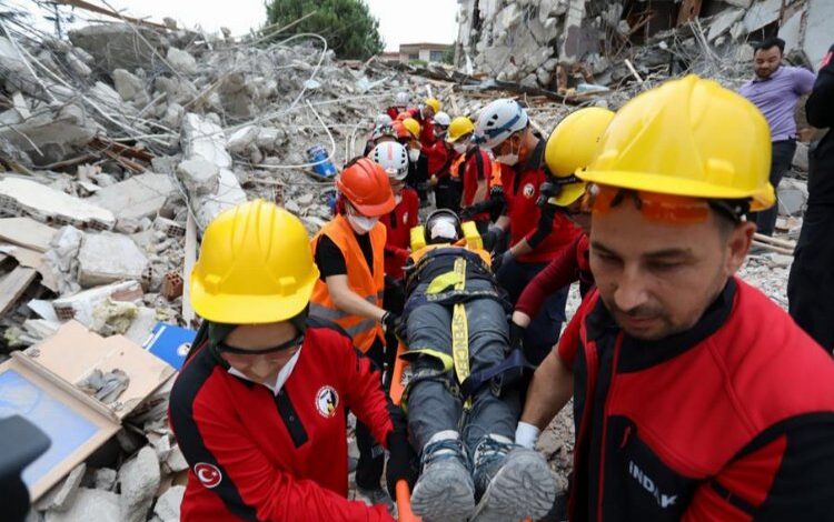 İnegöl 7,2 şiddetinde sallandı! Senaryosu gerçeği aratmadı!