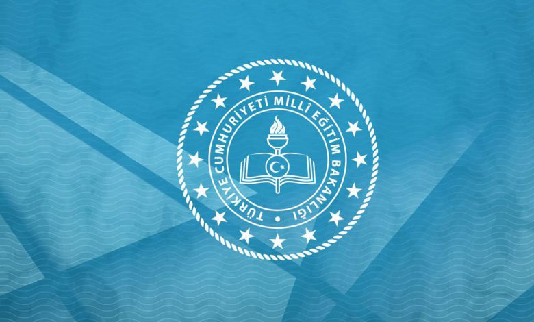 Bakan Özer: “Eğitim öğretime kadar afet bölgesindeki eksiklikler giderilecek” Bakan Özer: “Eğitim öğretime kadar afet bölgesindeki eksiklikler giderilecek”