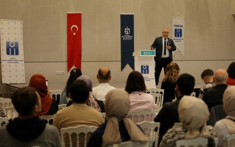 Kocaeli’de önemli eğitim… Mimari yapıda yangın güvenliği anlatıldı Kocaeli’de önemli eğitim… Mimari yapıda yangın güvenliği anlatıldı