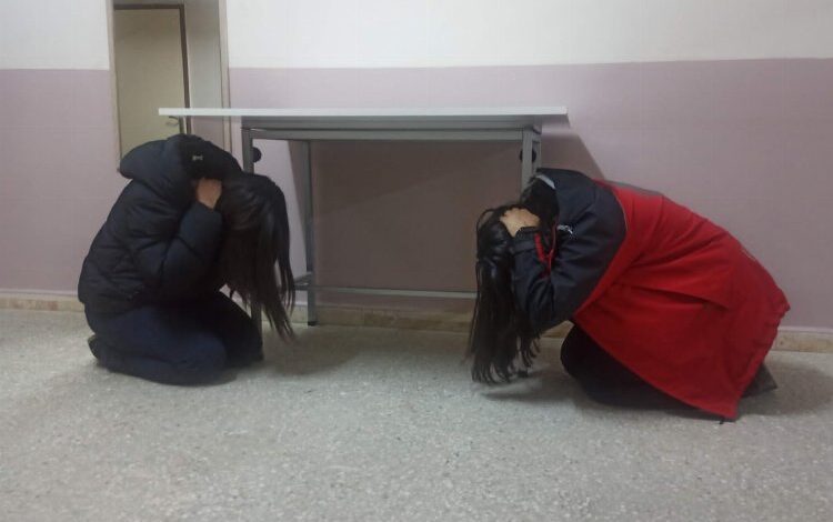 Bilecik Pazaryeri’nde ‘çök-kapan-tutun’ tatbikatı Bilecik Pazaryeri’nde ‘çök-kapan-tutun’ tatbikatı