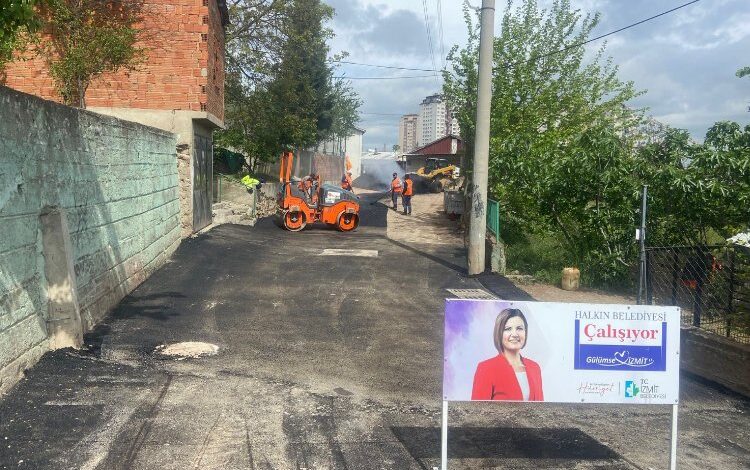 İzmit’in asfalt ekibi Topçular’da iş başında