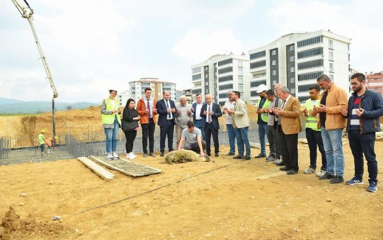 Bursa Yenişehir’de çocuklara en güzel ‘bayram’ hediyesi Bursa Yenişehir’de çocuklara en güzel ‘bayram’ hediyesi