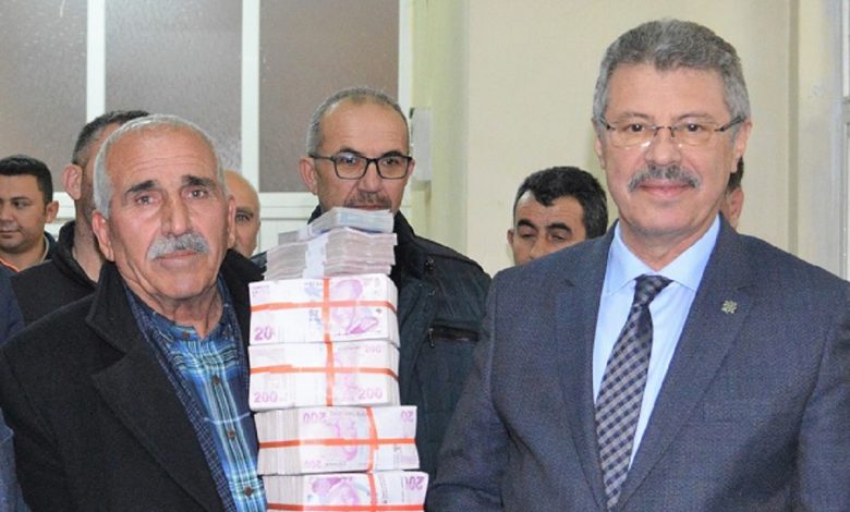 Kayseri Şeker’den üreticiye çifte bayram Kayseri Şeker’den üreticiye çifte bayram