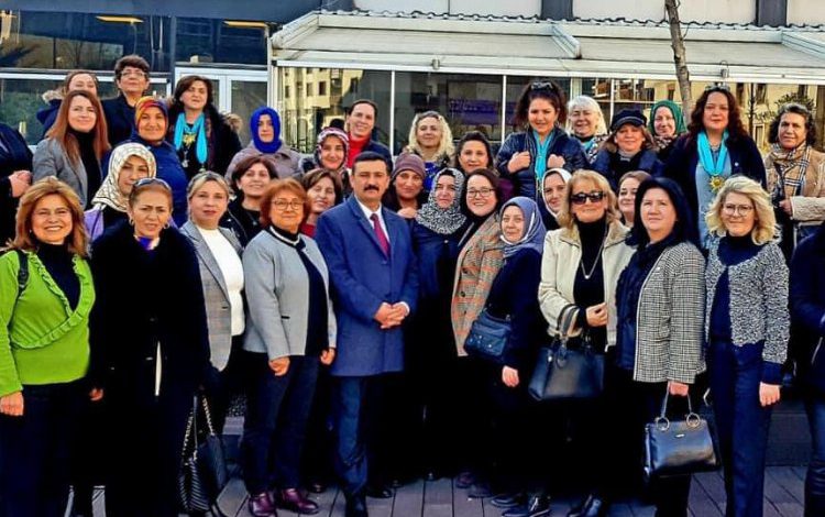 Bursalı İYİ kadınlar çözüme ve seçime hazır! Bursalı İYİ kadınlar çözüme ve seçime hazır!