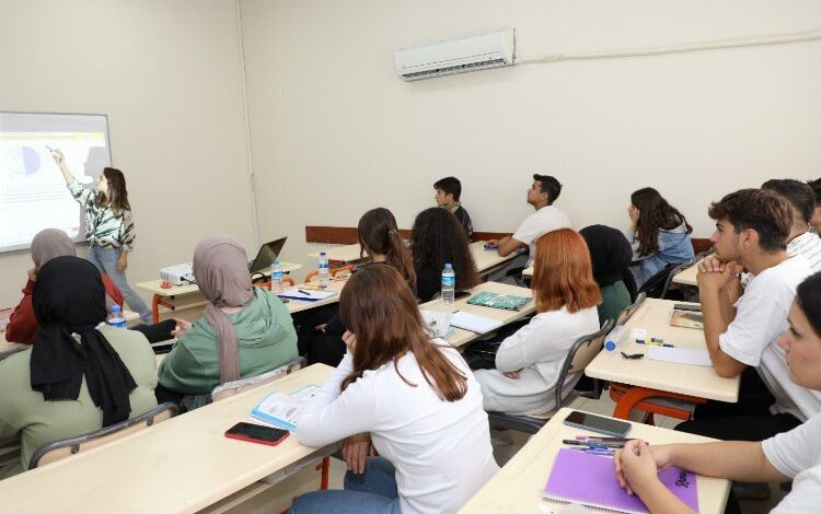 Hatay yerinde eğitim öğretime yeniden başladı Hatay yerinde eğitim öğretime yeniden başladı