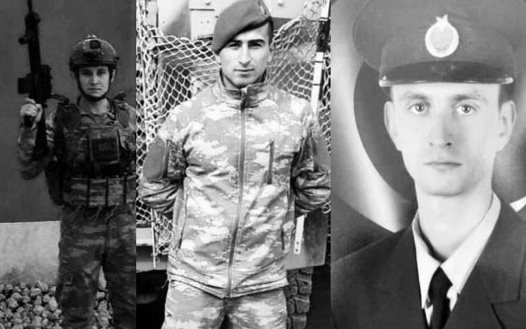 Üç şehidimiz var Üç şehidimiz var