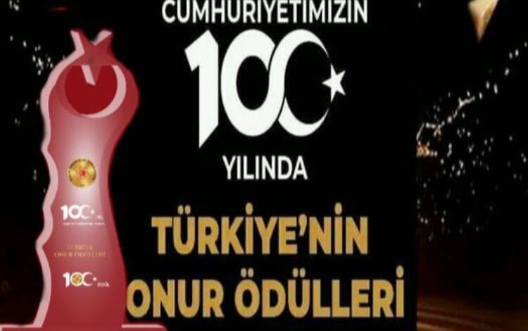 İzmir’in gururu Gazete35’e onur ödülü İzmir’in gururu Gazete35’e onur ödülü