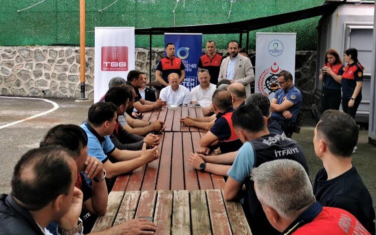 Türk Belediyeler Birliği’nden eşzamanlı itfaiyecilik eğitimi Türk Belediyeler Birliği’nden eşzamanlı itfaiyecilik eğitimi