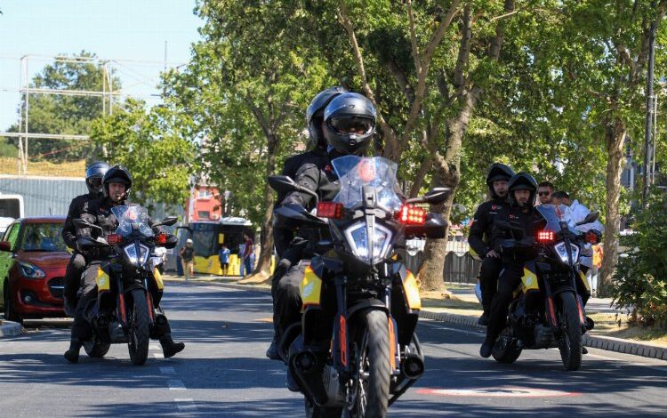 İETT’nin motorlu acil müdahale ekibi yollarda İETT’nin motorlu acil müdahale ekibi yollarda
