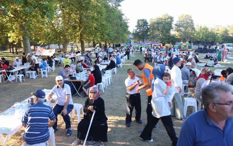 Çayırova Belediyesi’nden engelsiz piknik Çayırova Belediyesi’nden engelsiz piknik