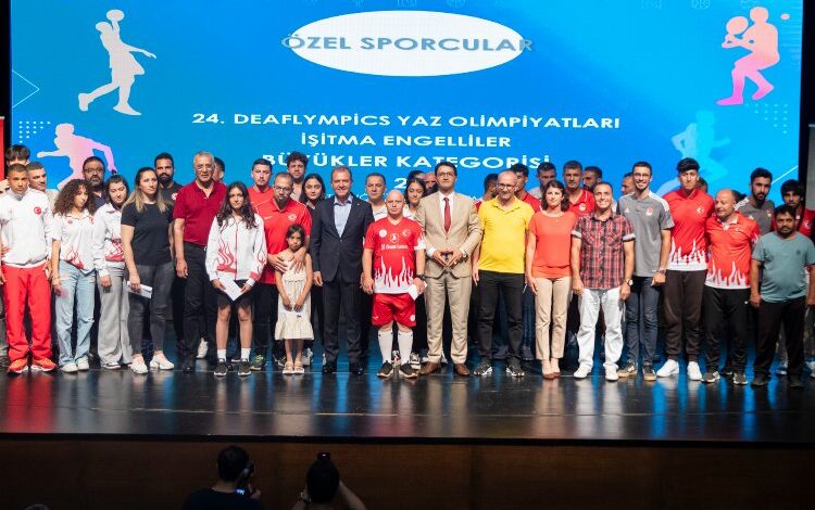 Başarılı sporculara 2,6 milyon lira ödül