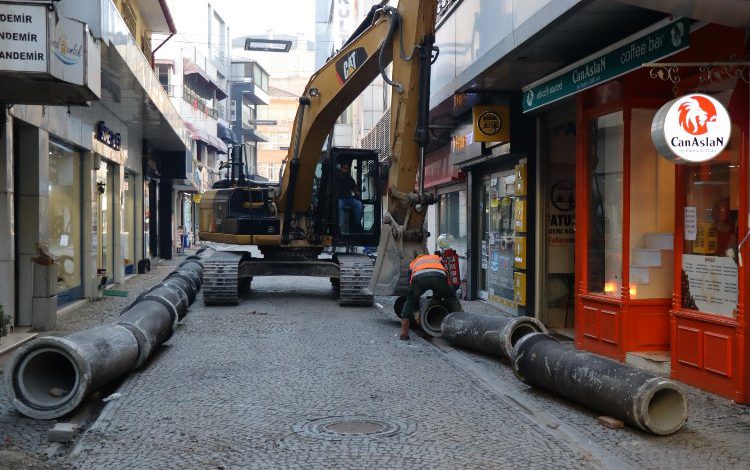 Kocaeli İzmit Fethiye Caddesi’nde çalışmalar devam ediyor