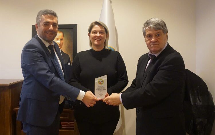 TYBB Edirne Şubesi’nden Başkan Becan’a teşekkür TYBB Edirne Şubesi’nden Başkan Becan’a teşekkür