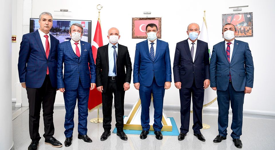 Malatya Yeşilyurt’tan Büyükşehir’e ‘Cumhur’ ziyareti Malatya Yeşilyurt’tan Büyükşehir’e ‘Cumhur’ ziyareti