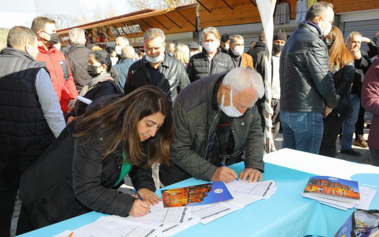İzmir Efes Selçuk’ta “Efes Bizimdir” kampanyası