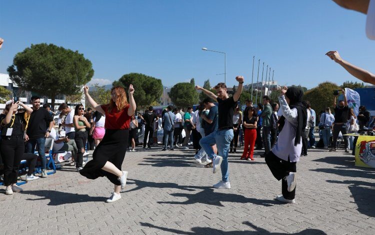 Dokuz Eylül’de spor şenliği başladı
