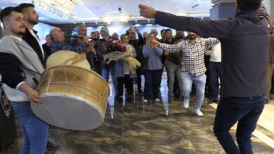 Ulaşımda desteğe davullu kutlama