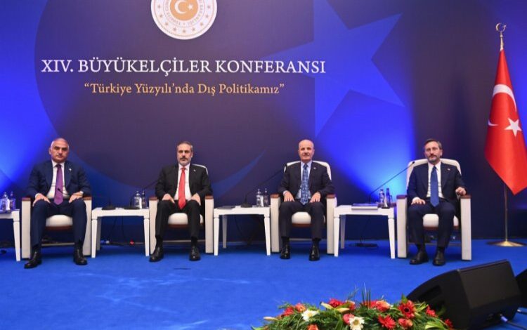 Büyükelçiler Konferansı’nda ‘Türkiye Yüzyılı‘nda İletişim, Kültür ve Bilim’ konuşuldu Büyükelçiler Konferansı’nda ‘Türkiye Yüzyılı‘nda İletişim, Kültür ve Bilim’ konuşuldu