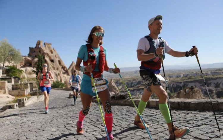 Koşu dünyası masalsı atmosferde buluştu Koşu dünyası masalsı atmosferde buluştu