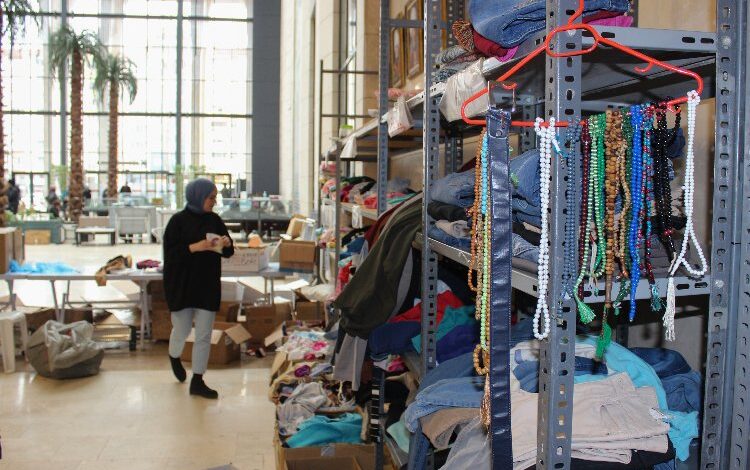 Kütahya’da Hilal Market gönüllere dokunuyor