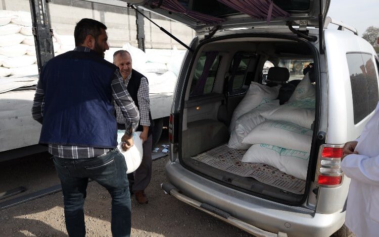 61 bin 885 arı kovanına şeker desteği