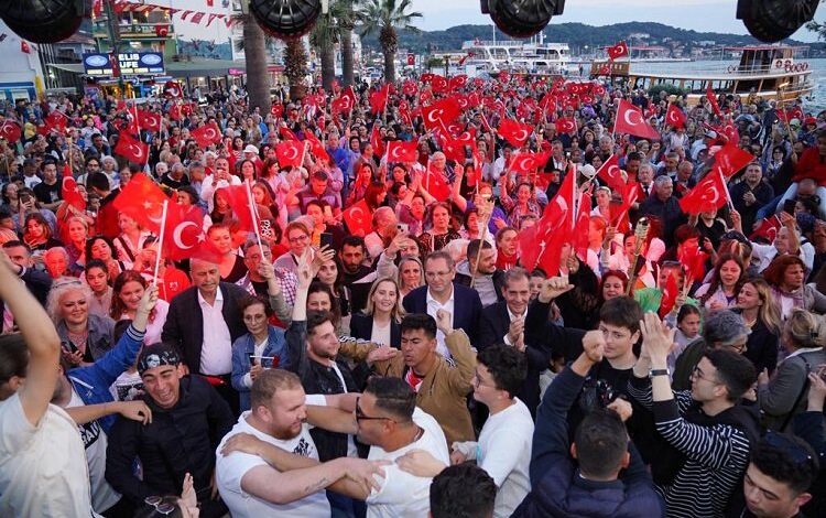 Ayvalık’ta 19 Mayıs heyecanı