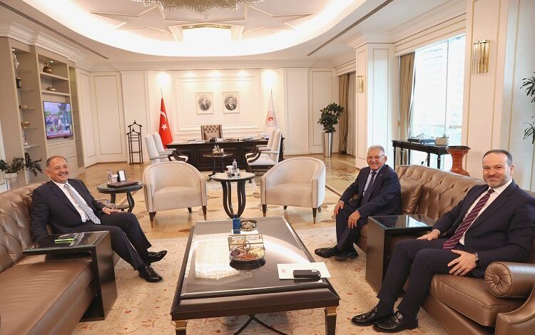 Mehmet Özhaseki Memduh Büyükkılıç’ı ağırladı