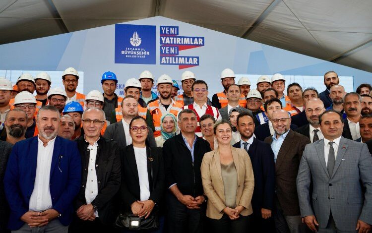 Çekmeköy-Sancaktepe -Sultanbeyli metro hattı kazıldı Çekmeköy-Sancaktepe -Sultanbeyli metro hattı kazıldı