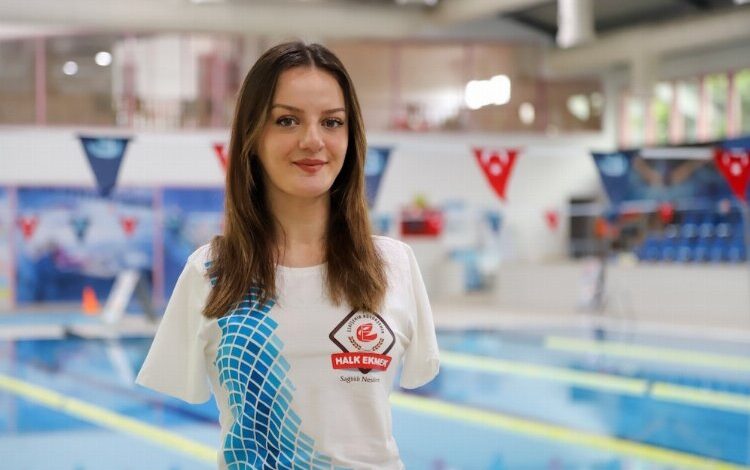 Milli sporcumuz Sümeyye’ye sponsor desteği