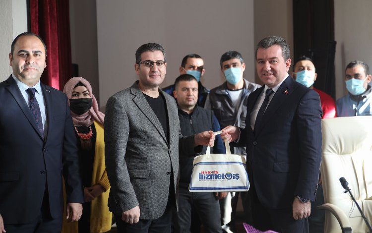 İzmir Bergama’da rekor maaş artışı