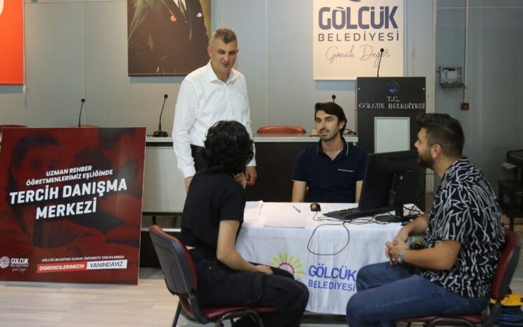 Gölcük Belediyesi tercihlerde öğrencilerin yanında Gölcük Belediyesi tercihlerde öğrencilerin yanında