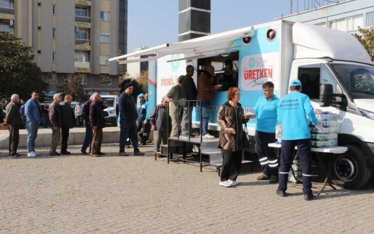 Manisa Salihli’den şehitlerine vefa Manisa Salihli’den şehitlerine vefa