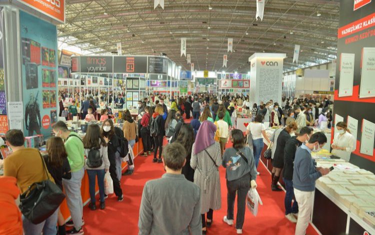 Adana Çukurova’da kitap fuarı başladı
