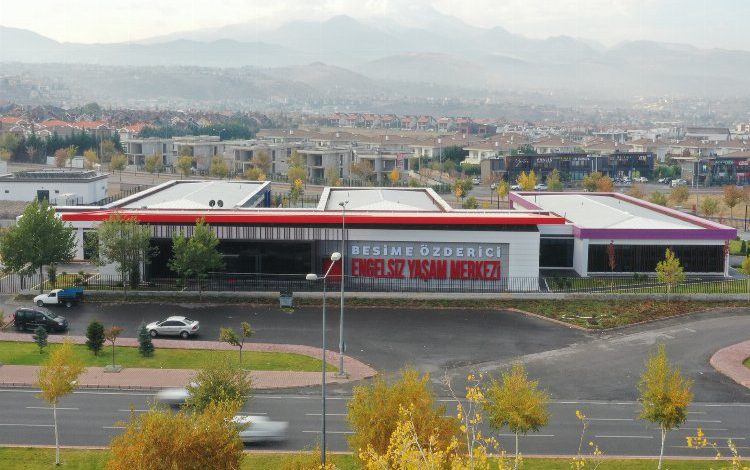 Kayseri Büyükşehir ‘engelsiz yaşam’ sunuyor Kayseri Büyükşehir ‘engelsiz yaşam’ sunuyor