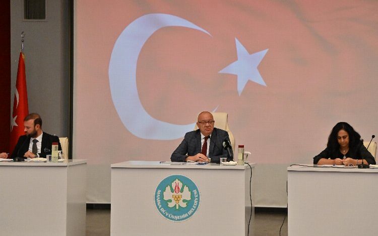 Manisa Büyükşehir Meclisi şehitlerini andı Manisa Büyükşehir Meclisi şehitlerini andı