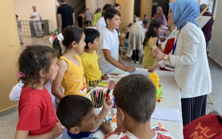 Bursa’da depremzede çocuklara moral Bursa’da depremzede çocuklara moral
