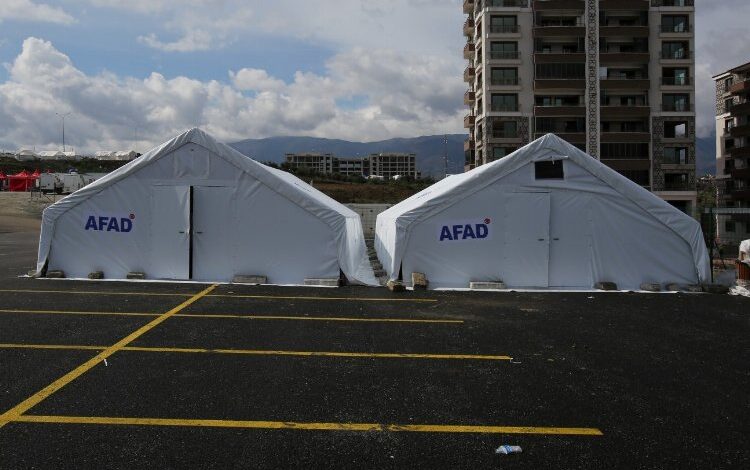 Kocaeli’den Defne’ye iki Ramazan çadırı kurdu Kocaeli’den Defne’ye iki Ramazan çadırı kurdu