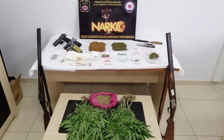 Keşan’da 23 adrese eş zamanlı operasyon