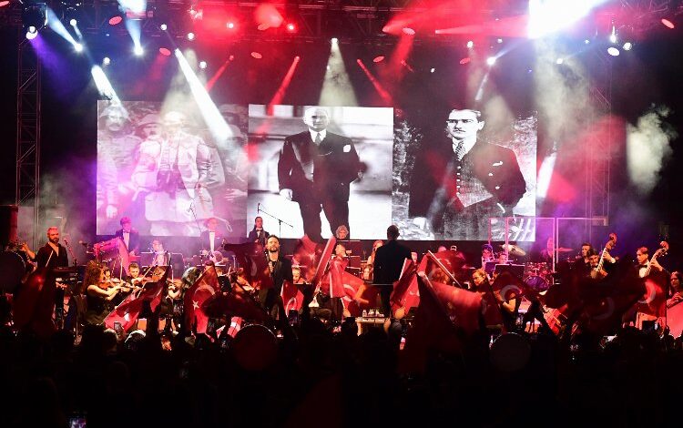 Özgün’le senfonik konser