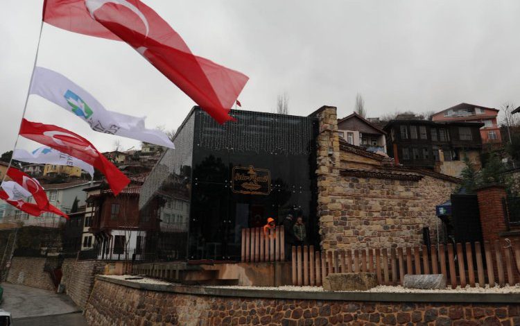 Kocaeli İzmit’te gönüllerin buluşma mekanı oldu Kocaeli İzmit’te gönüllerin buluşma mekanı oldu