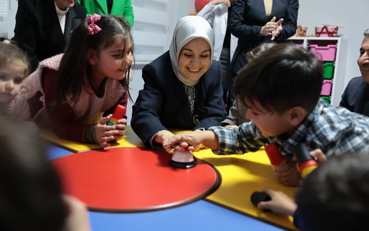 Bakan Göktaş’ın Şırnak ziyaretinde renkli görüntüler Bakan Göktaş’ın Şırnak ziyaretinde renkli görüntüler