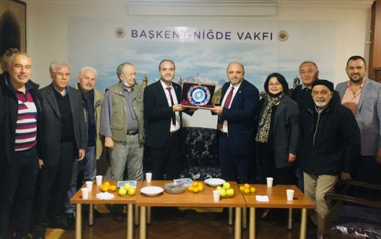 Başkent Niğde Vakfı Rektör Uslu’yu ağırladı Başkent Niğde Vakfı Rektör Uslu’yu ağırladı
